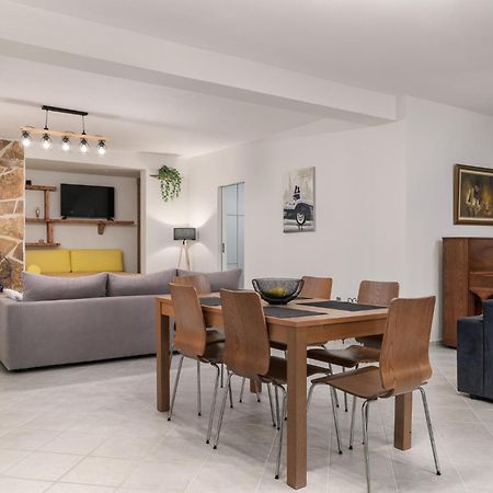 Domelia'S Luxury Apartments Near Airport & Beach Artemida (Attica) Exterior foto